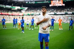 英超焦点对决：纽卡斯尔联VS狼队，埃弗顿对阿斯顿维拉前瞻