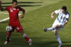 0-3完败！曼联遭死敌痛击！哈兰德梅开二度，晋升曼市德比之王！