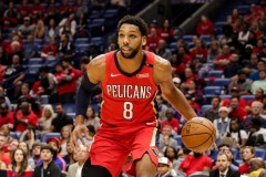 湖人球星加盟纽约尼克斯，场均15.9分成替补奇兵